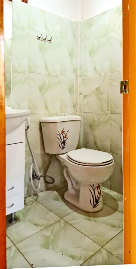 Dauis Mj Room Rental Mahogany מראה חיצוני תמונה